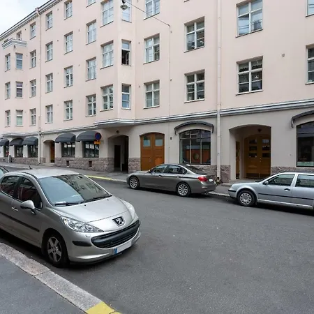 Wehost Eerikinkatu 48